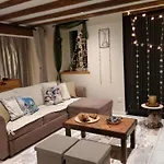 Pres De La Grenouillere Bed & Breakfast Estivareilles (Allier)