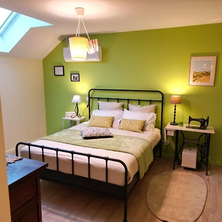 Pres De La Grenouillere فندق مبيت وإفطار Estivareilles (Allier)