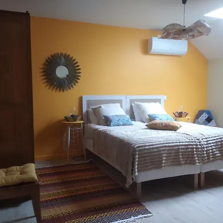 Pres De La Grenouillere فندق مبيت وإفطار