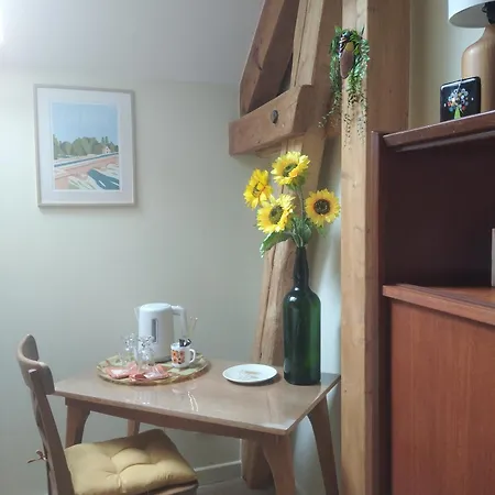 Pres De La Grenouillere فندق مبيت وإفطار Estivareilles (Allier)